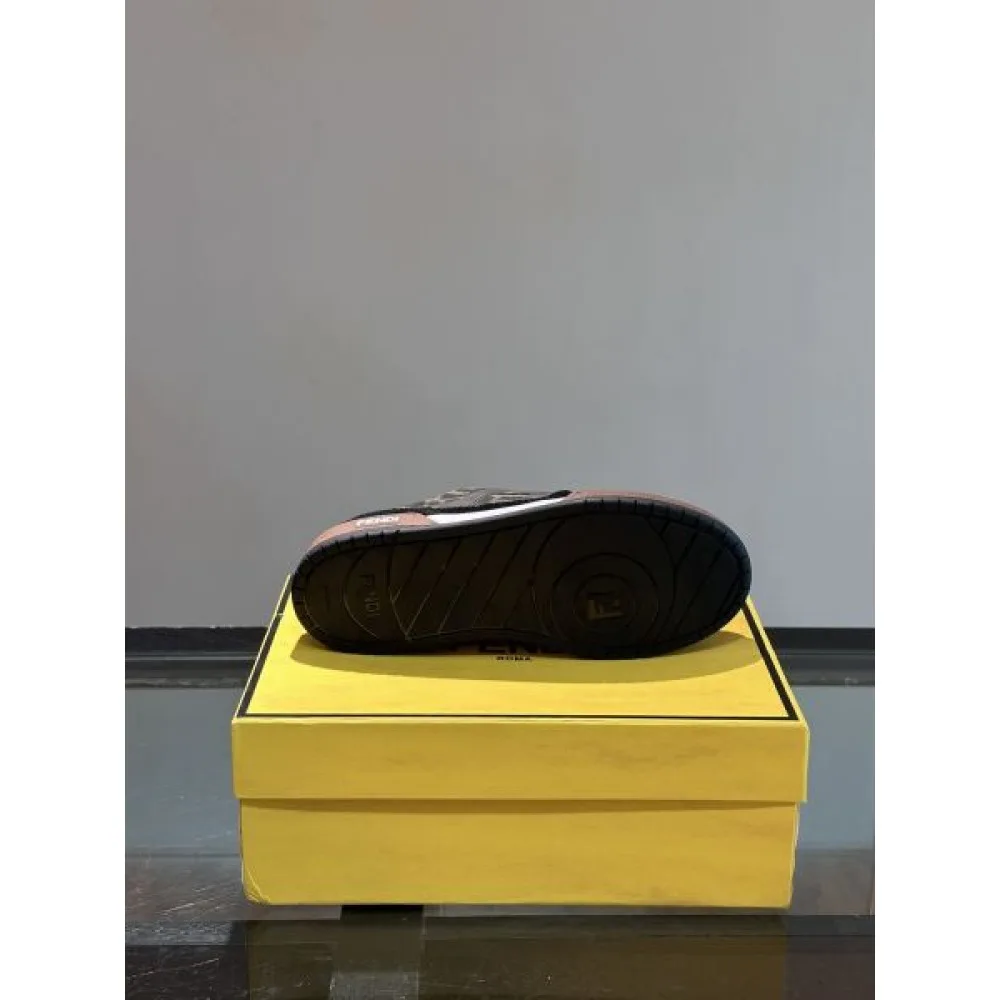 2024FW メンズ用 カジュアルシューズ FENDI フェンデイ 今年も大活躍間違いなし 商品画像 10