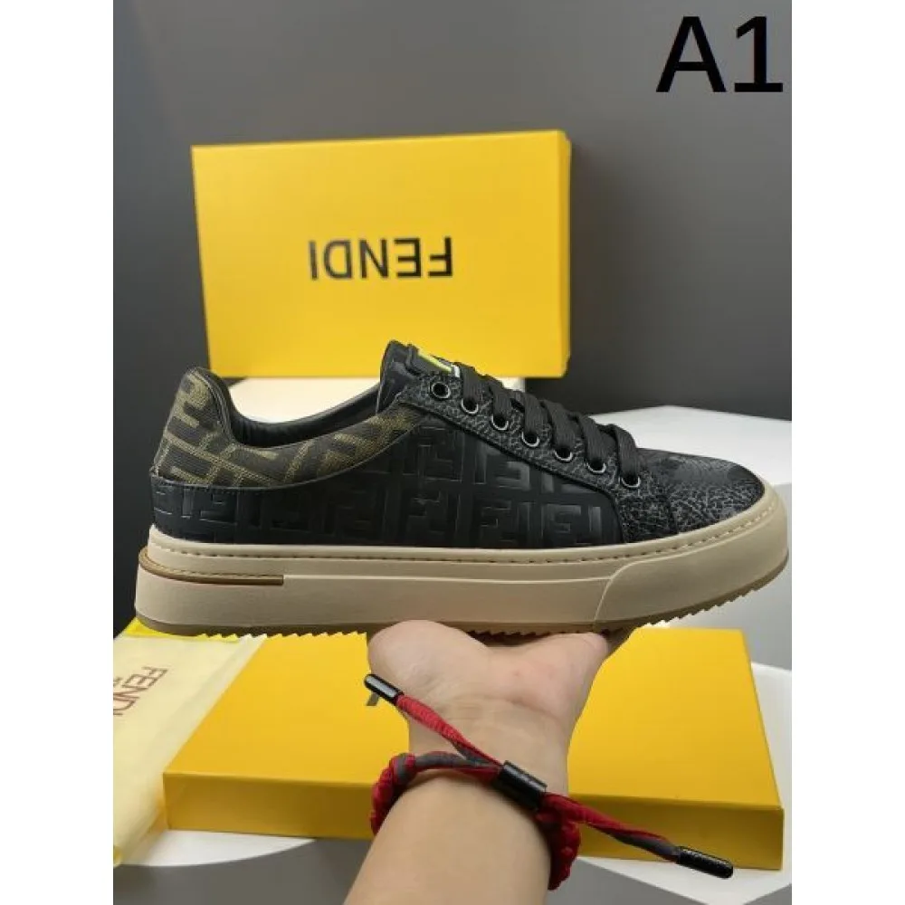 2024FW メンズ用 カジュアルシューズ FENDI フェンデイ レトロ感のあるデザイン 商品画像 1