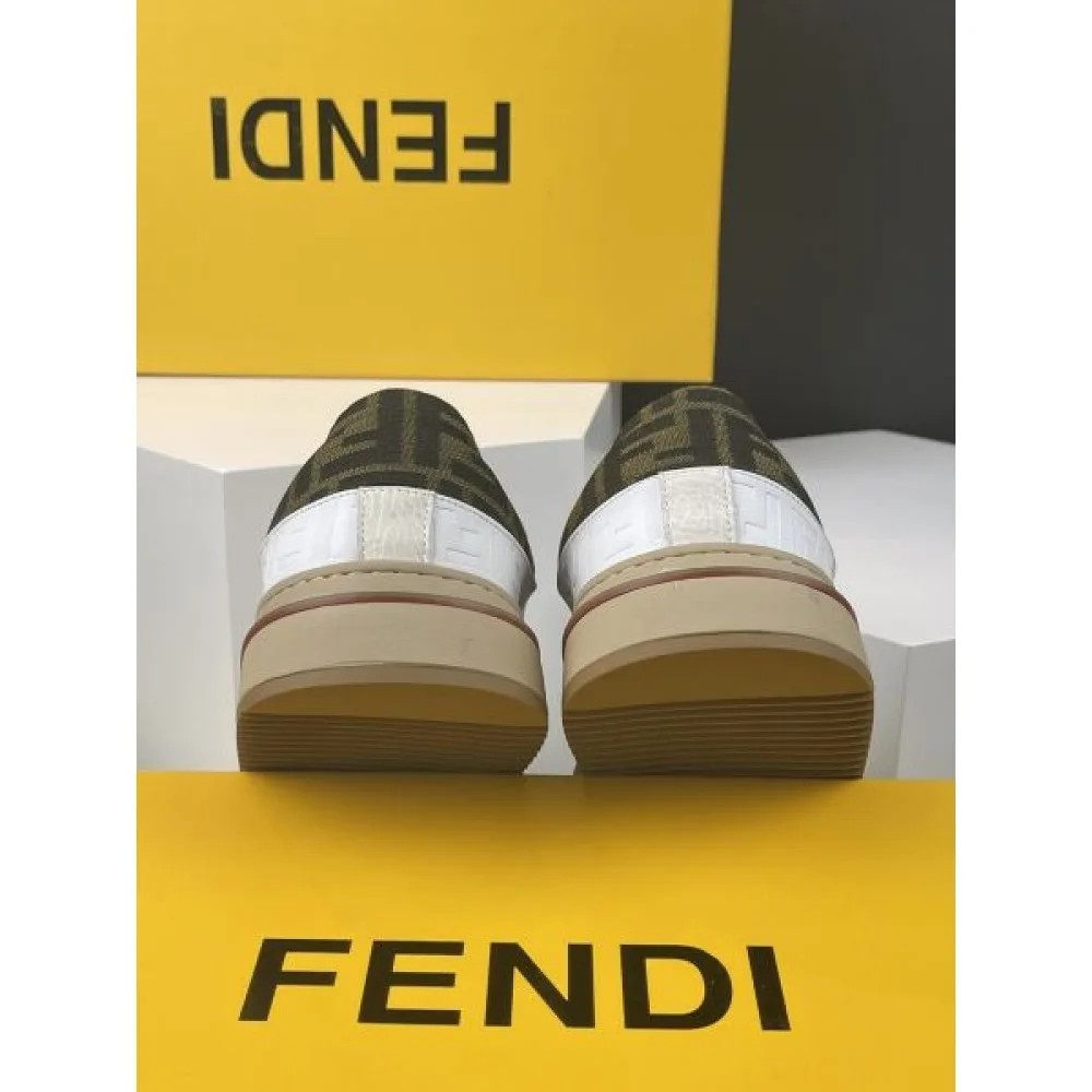 2024FW メンズ用 カジュアルシューズ FENDI フェンデイ レトロ感のあるデザイン 商品画像 8