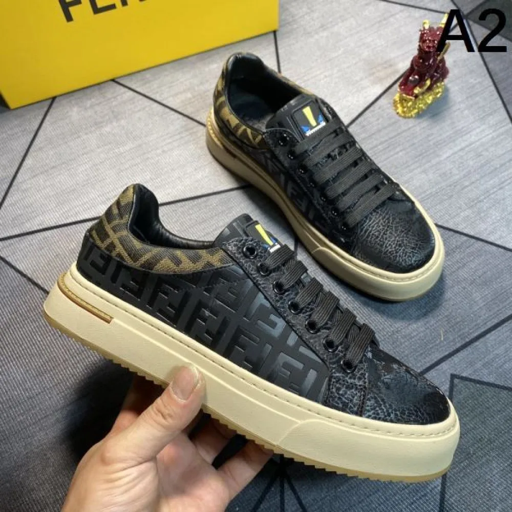 2024FW メンズ用 カジュアルシューズ FENDI フェンデイ 人気の高さがうかがえ 商品画像 2