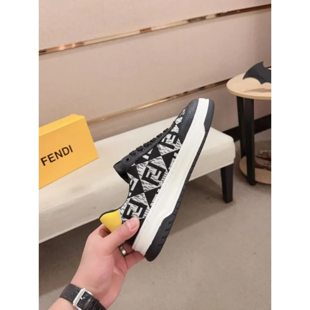 2024FW メンズ用 カジュアルシューズ FENDI フェンデイ 洗練された魅力が光る 商品画像 5