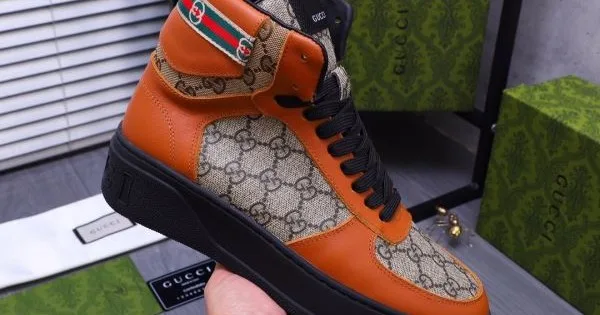 GUCCI グッチ 今すぐオシャレになれる! 2026 メンズ用 カジュアルシューズ 商品画像 11