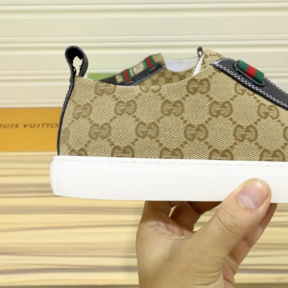 GUCCI グッチ 誰でもオシャレになれる! 2026 メンズ用 カジュアルシューズ 商品画像 8