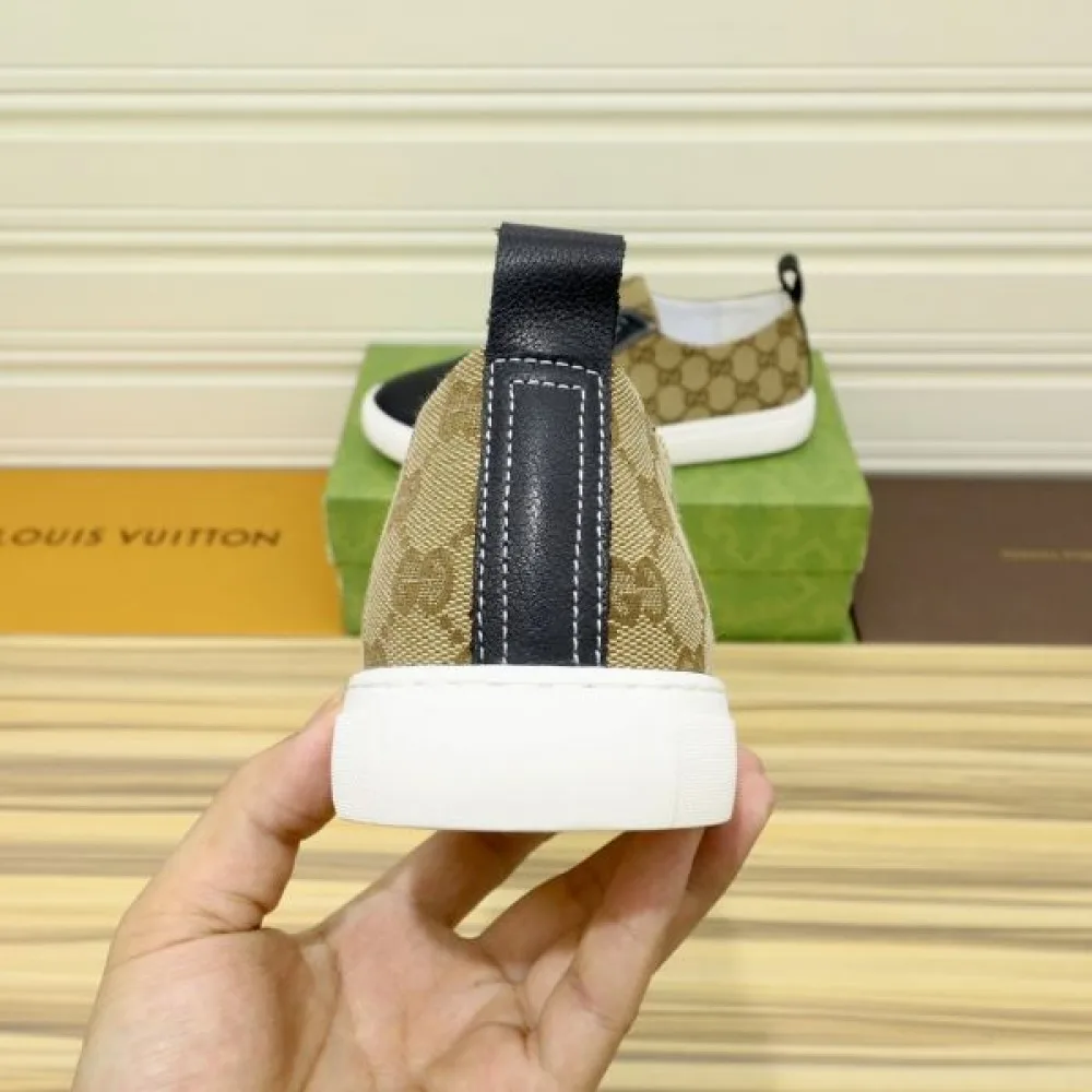 GUCCI グッチ 誰でもオシャレになれる! 2026 メンズ用 カジュアルシューズ 商品画像 9