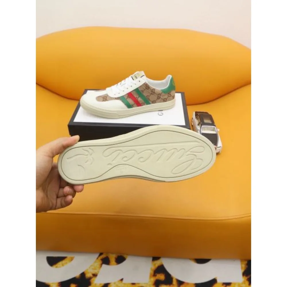 GUCCI グッチ 今季はトップスにおすすめ 2026 メンズ用 カジュアルシューズ 商品画像 9