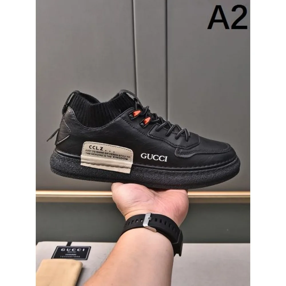 GUCCI グッチ 上品なカジュアルコーデに 2026 メンズ用 カジュアルシューズ 商品画像 2