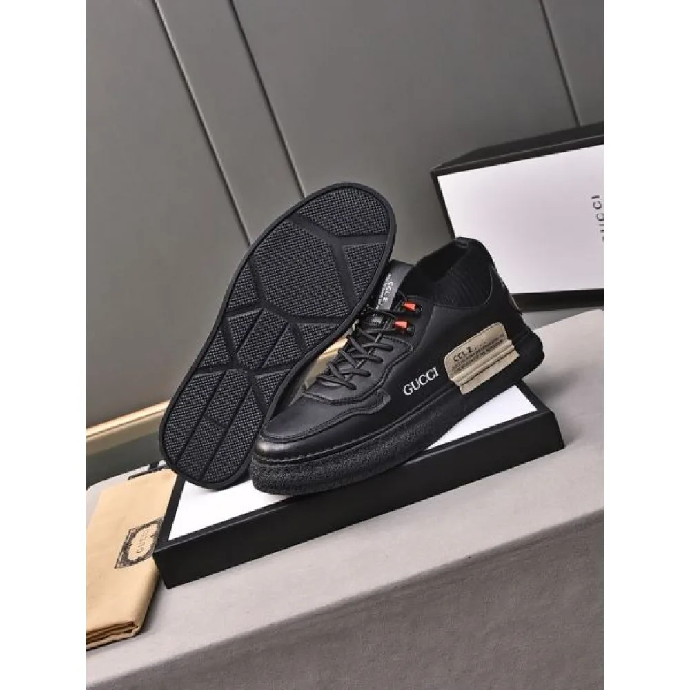 GUCCI グッチ 上品なカジュアルコーデに 2026 メンズ用 カジュアルシューズ 商品画像 9