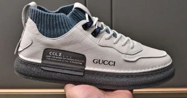 GUCCI グッチ 上品なカジュアルコーデに 2026 メンズ用 カジュアルシューズ 商品画像 11