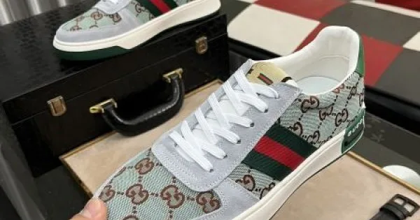 GUCCI グッチ 今季買い逃した人必見! 2026 メンズ用 カジュアルシューズ 商品画像 11
