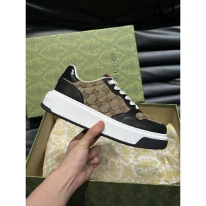 GUCCI グッチ シーン問わずに使える 2026 メンズ用 カジュアルシューズ 商品画像 1