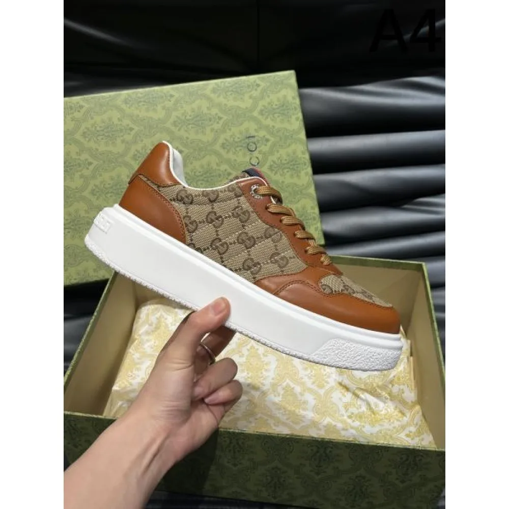 GUCCI グッチ シーン問わずに使える 2026 メンズ用 カジュアルシューズ 商品画像 4