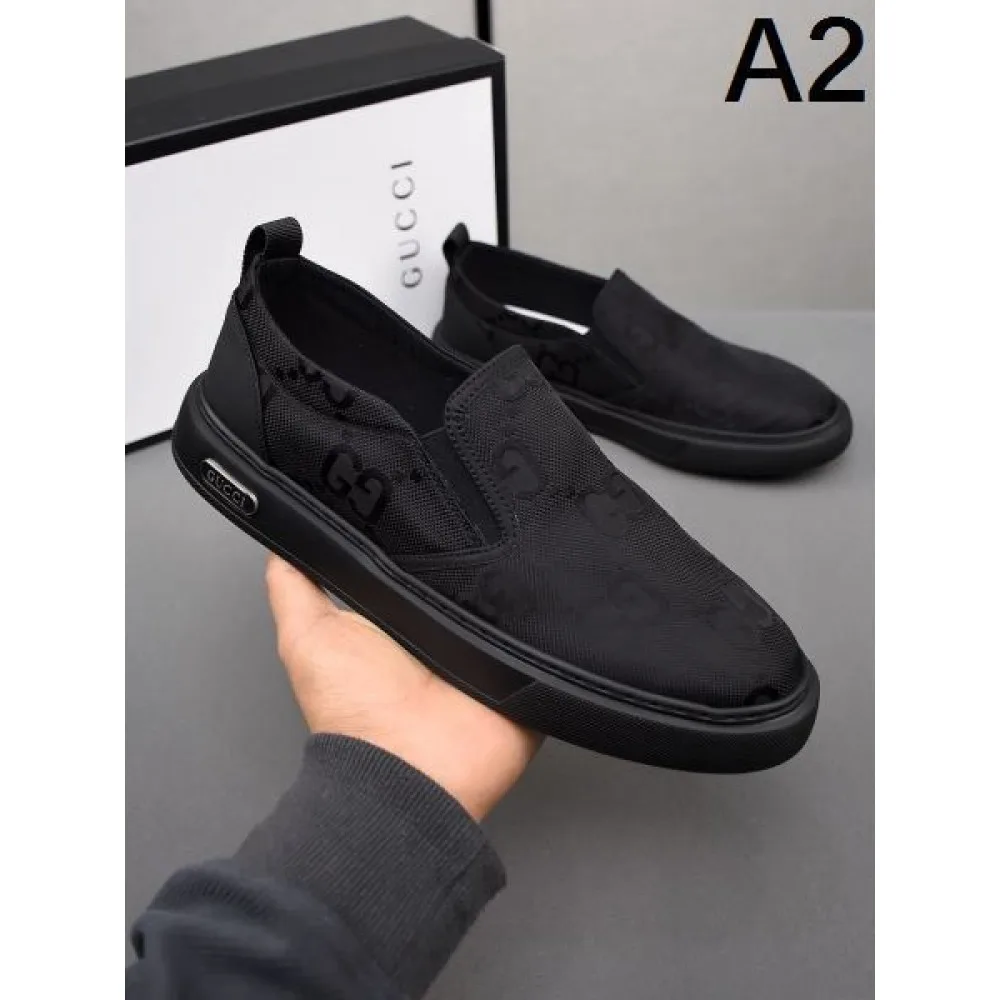 GUCCI グッチ お気に入りのデザイン 2026 メンズ用 カジュアルシューズ 商品画像 2