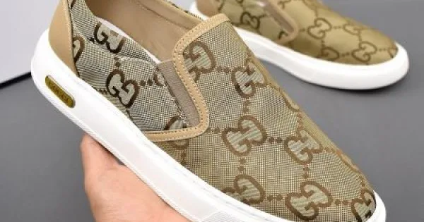 GUCCI グッチ お気に入りのデザイン 2026 メンズ用 カジュアルシューズ 商品画像 11
