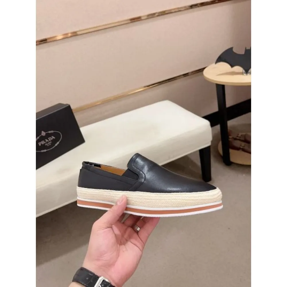 GUCCI グッチ 海外限定モデル新作 2026 メンズ用 カジュアルシューズ 商品画像 4