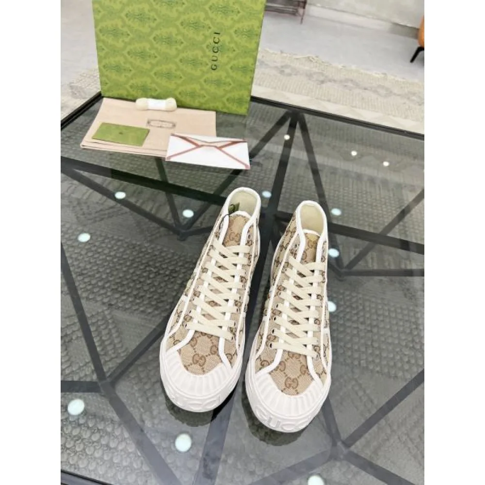 GUCCI グッチ 新作数量限定セール 2026 メンズ用 カジュアルシューズ 商品画像 4