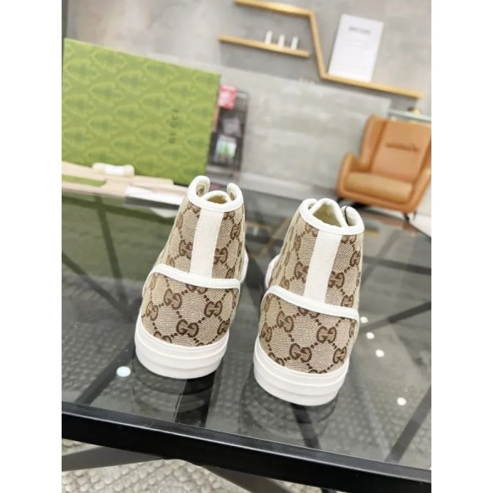 GUCCI グッチ 新作数量限定セール 2026 メンズ用 カジュアルシューズ 商品画像 7