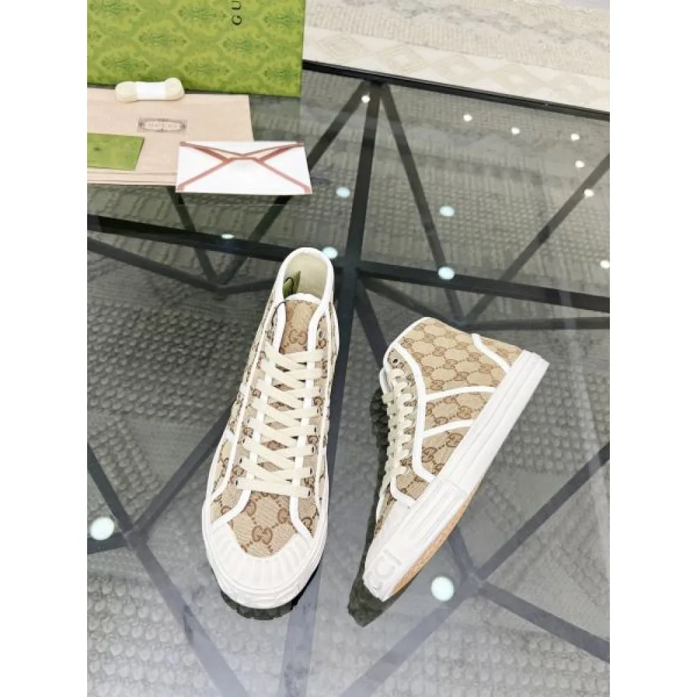 GUCCI グッチ 新作数量限定セール 2026 メンズ用 カジュアルシューズ 商品画像 9