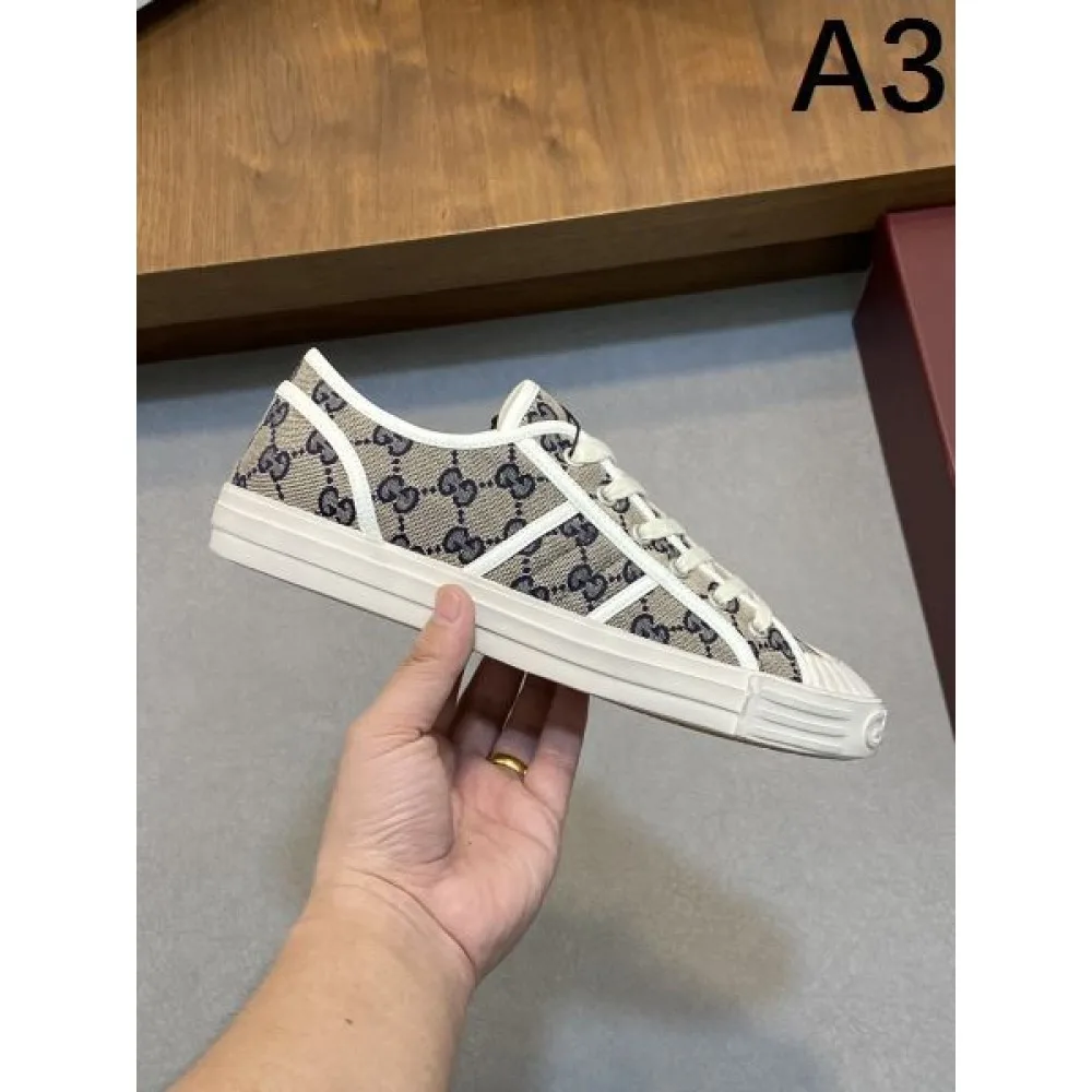 GUCCI グッチ 春夏も引き続き注目 2026 メンズ用 カジュアルシューズ 商品画像 3