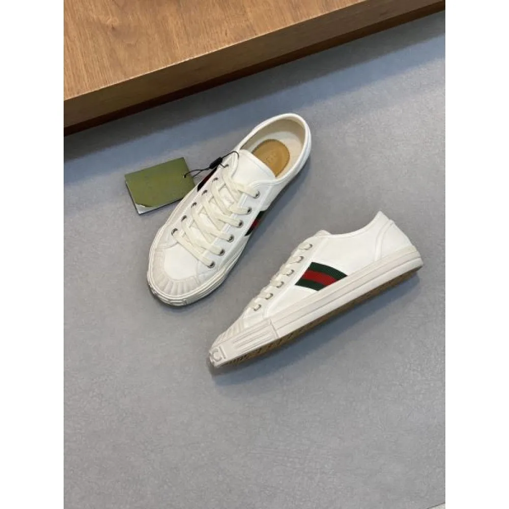 GUCCI グッチ 春夏も引き続き注目 2026 メンズ用 カジュアルシューズ 商品画像 6