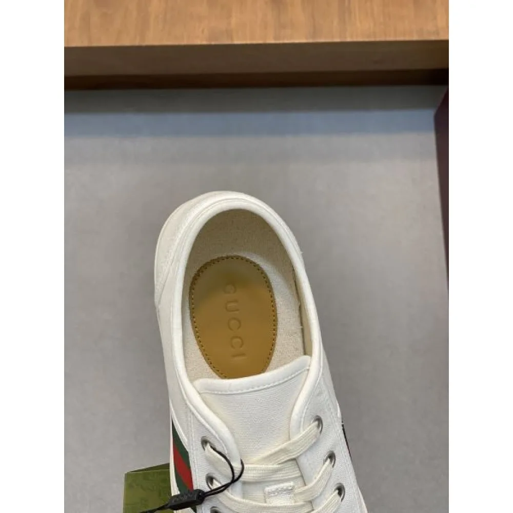 GUCCI グッチ 春夏も引き続き注目 2026 メンズ用 カジュアルシューズ 商品画像 7
