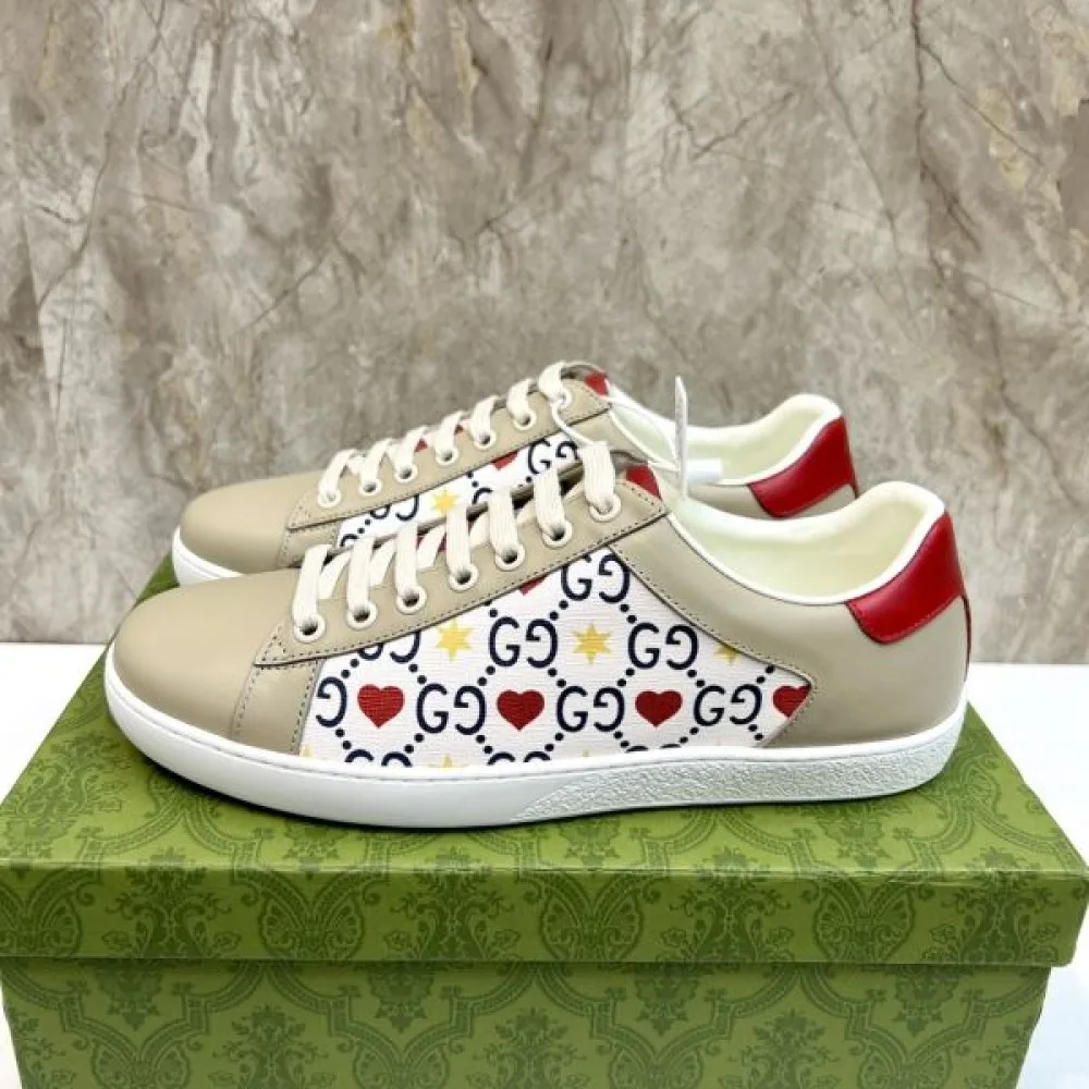 GUCCI グッチ 春夏最新作完売必至 2026 メンズ用 カジュアルシューズ 商品画像 4