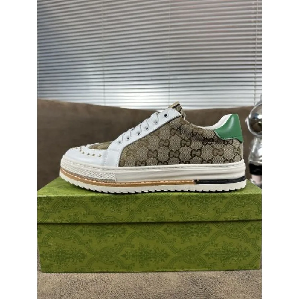 GUCCI グッチ 夏の軽やかなコーデ 2026 メンズ用 カジュアルシューズ 商品画像 7