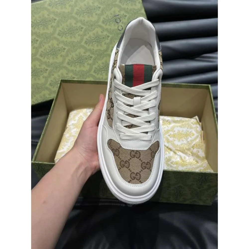 GUCCI グッチ 大切な方へのギフト 2026 メンズ用 カジュアルシューズ 商品画像 5