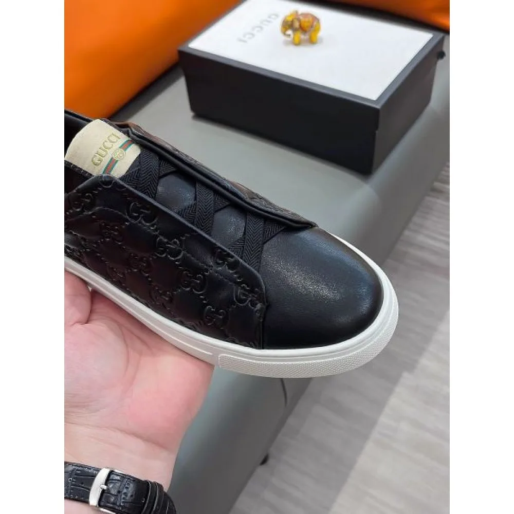GUCCI グッチ 今夏最新人気セール 2026 メンズ用 カジュアルシューズ 商品画像 7