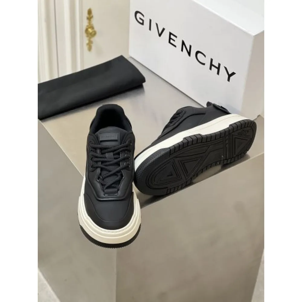 GIVENCHY ジバンシィ 衝撃セールで破格 2026 メンズ用 カジュアルシューズ 商品画像 7