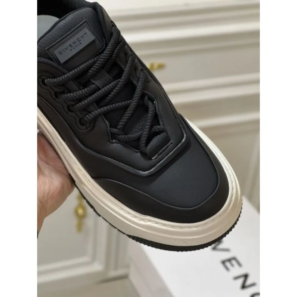 GIVENCHY ジバンシィ 衝撃セールで破格 2026 メンズ用 カジュアルシューズ 商品画像 8
