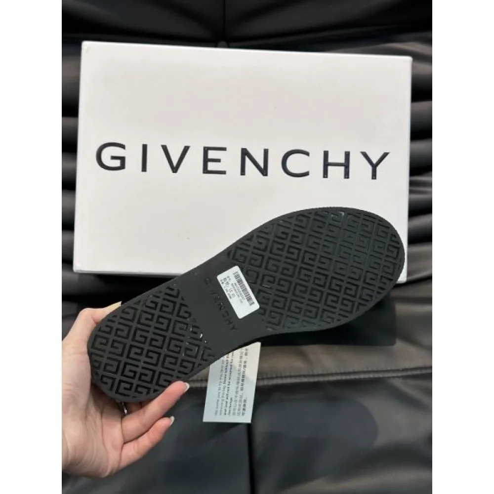 GIVENCHY ジバンシィ 超人気モデル入荷 2026 メンズ用 カジュアルシューズ 商品画像 10