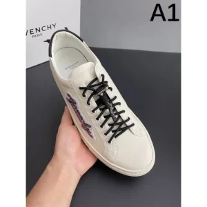 GIVENCHY ジバンシィ TOPセラー賞受賞 2026 メンズ用 カジュアルシューズ 商品画像 1