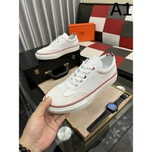 HERMES エルメス ファッションの流行り 2026 メンズ用 カジュアルシューズ 商品画像 1