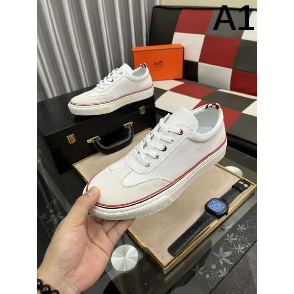 HERMES エルメス ファッションの流行り 2026 メンズ用 カジュアルシューズ 商品画像 1