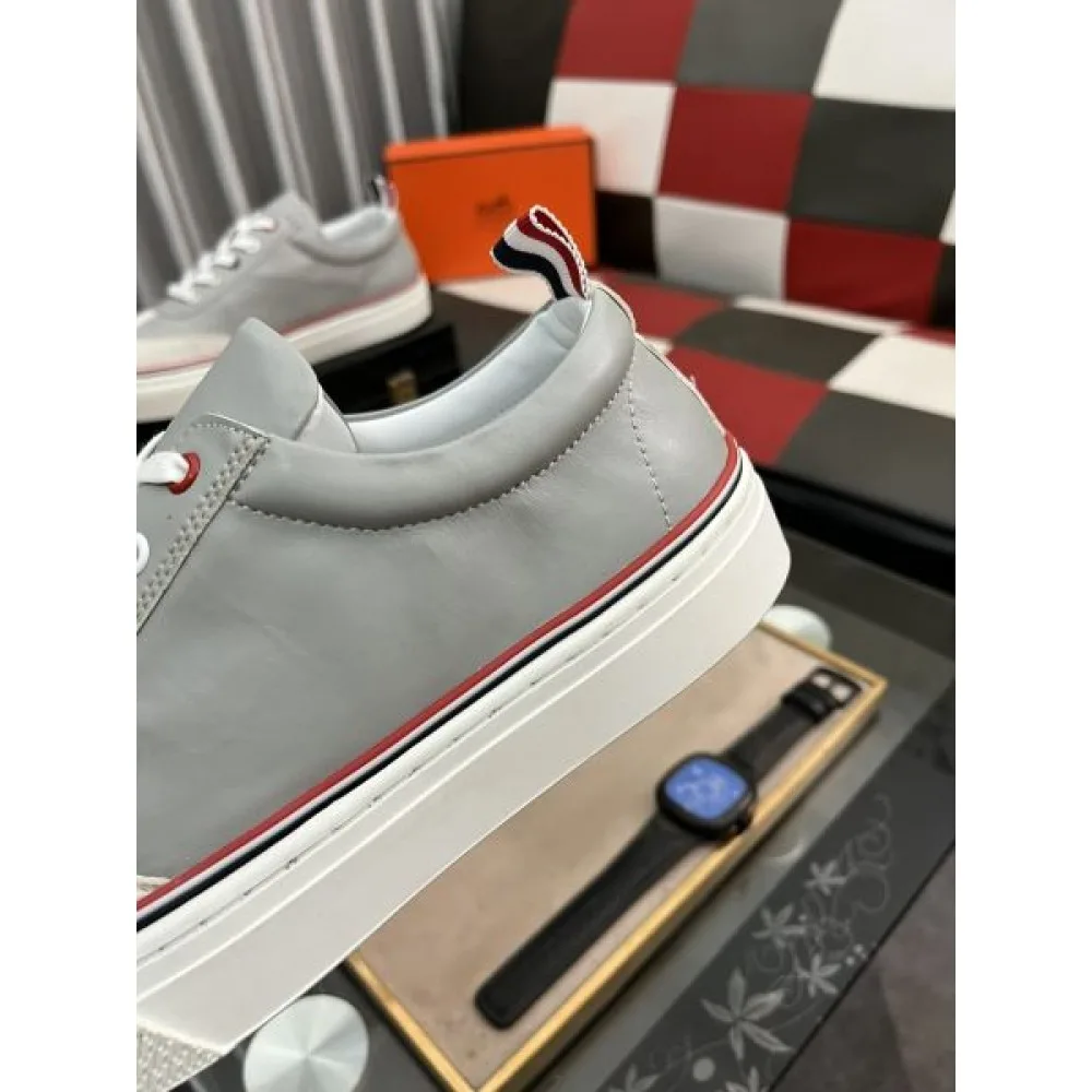 HERMES エルメス ファッションの流行り 2026 メンズ用 カジュアルシューズ 商品画像 7