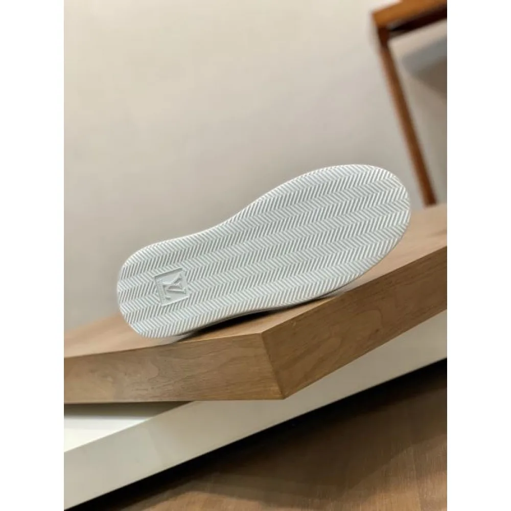LOUIS VUITTON ルイヴィトン 注目のポイント 2026 メンズ用 カジュアルシューズ 商品画像 9