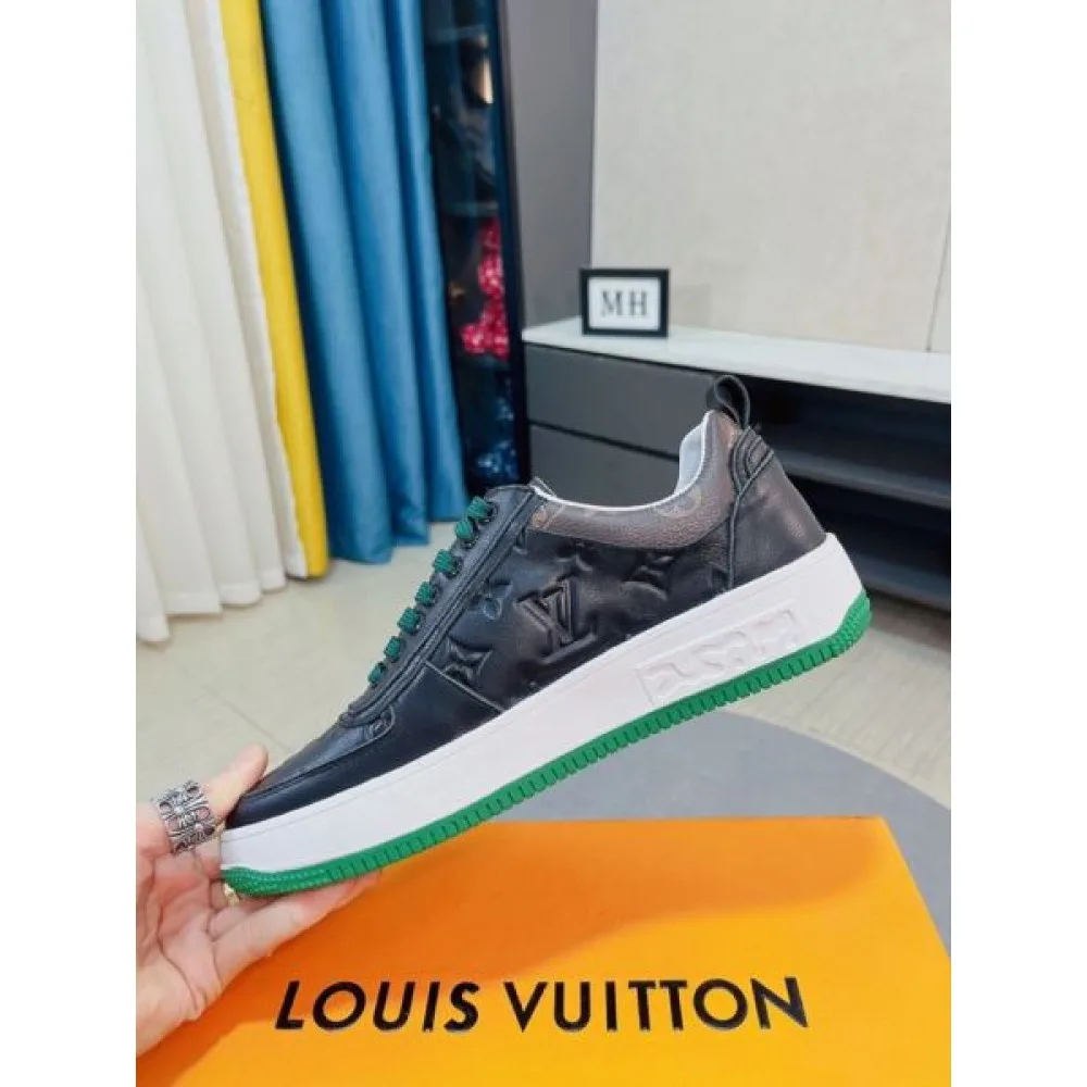 LOUIS VUITTON ルイヴィトン 限定ギフトにも 2026 メンズ用 カジュアルシューズ 商品画像 5