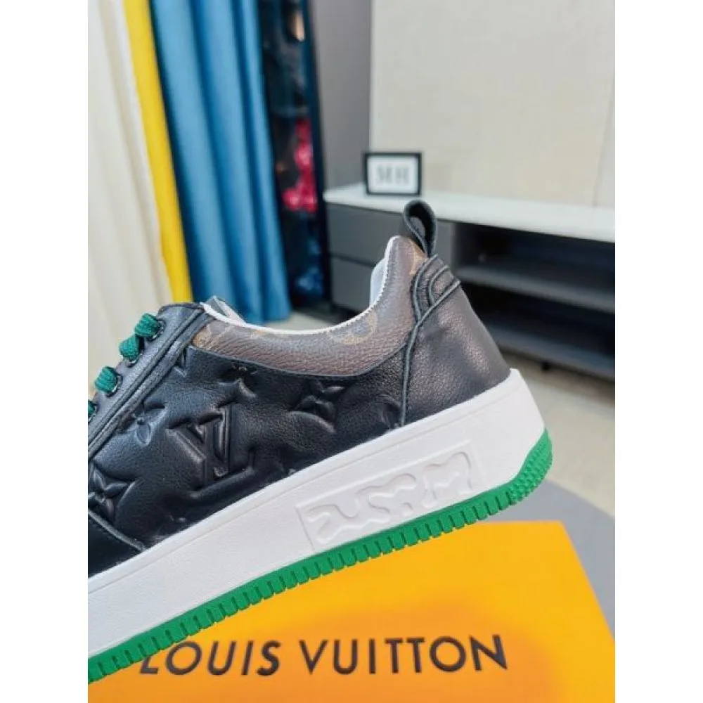 LOUIS VUITTON ルイヴィトン 限定ギフトにも 2026 メンズ用 カジュアルシューズ 商品画像 7