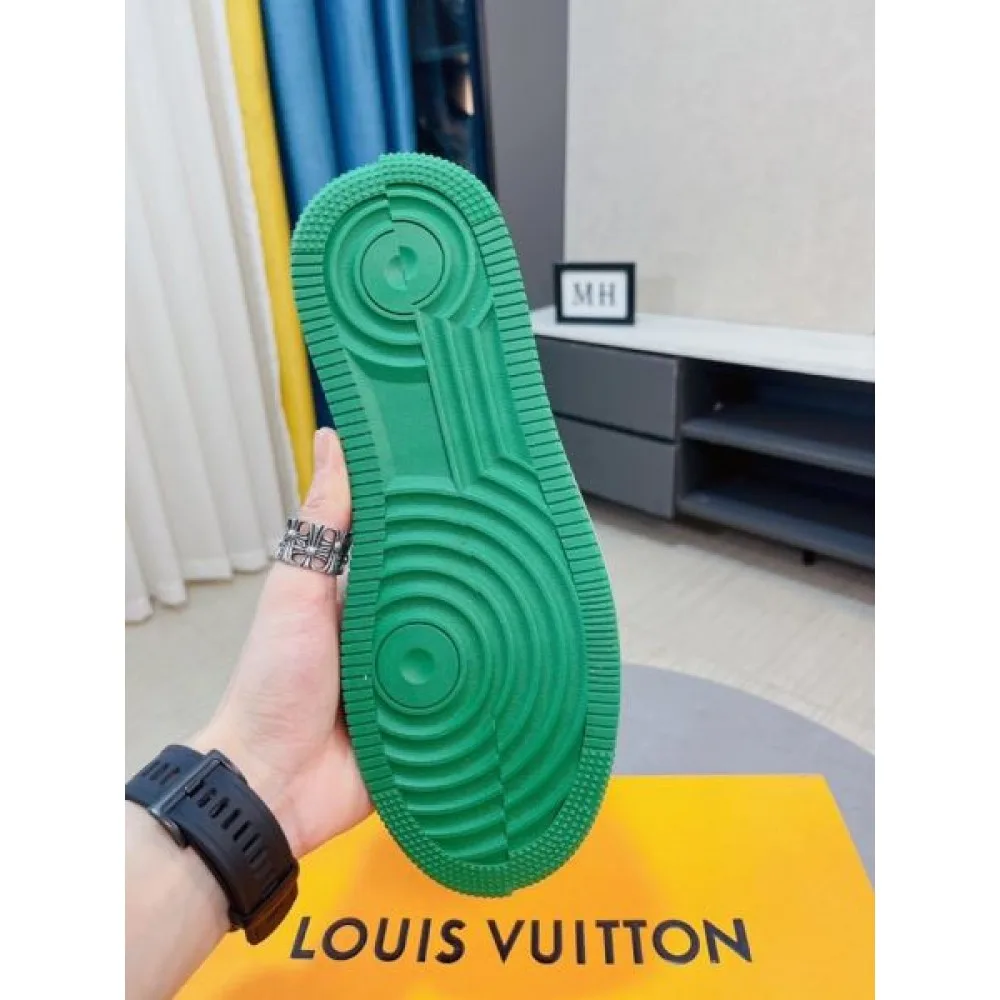 LOUIS VUITTON ルイヴィトン 限定ギフトにも 2026 メンズ用 カジュアルシューズ 商品画像 8