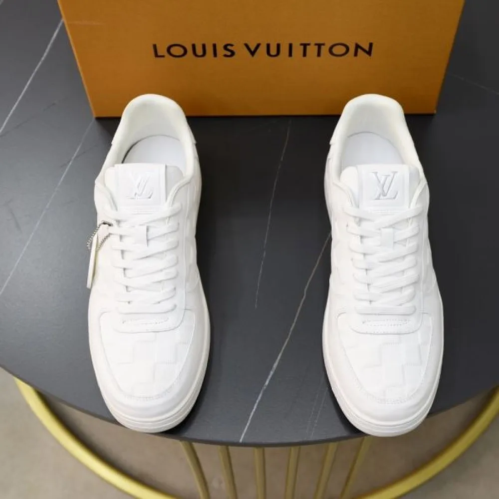 LOUIS VUITTON ルイヴィトン 確保済み 2026 メンズ用 カジュアルシューズ 商品画像 4