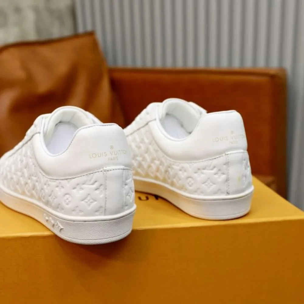 LOUIS VUITTON ルイヴィトン 高級感がUP! 2026 メンズ用 カジュアルシューズ 商品画像 8