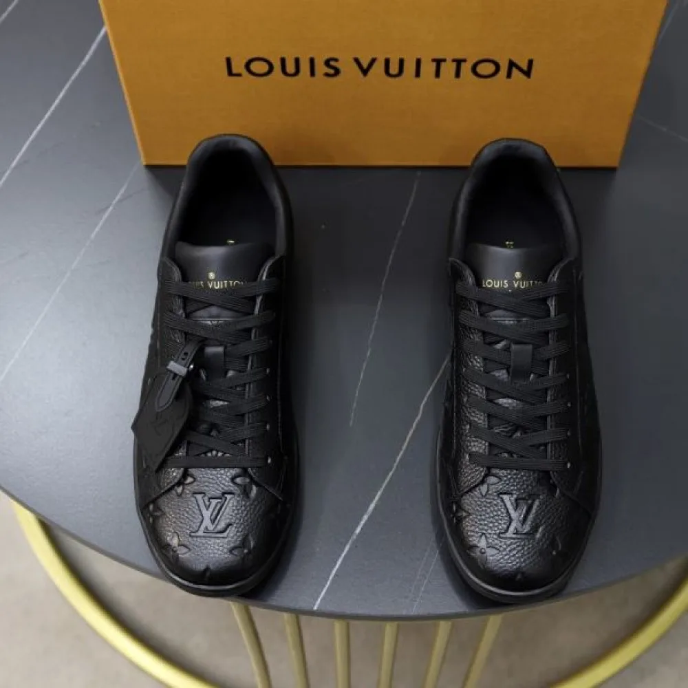 LOUIS VUITTON ルイヴィトン 好印象120% 2026 メンズ用 カジュアルシューズ 商品画像 3