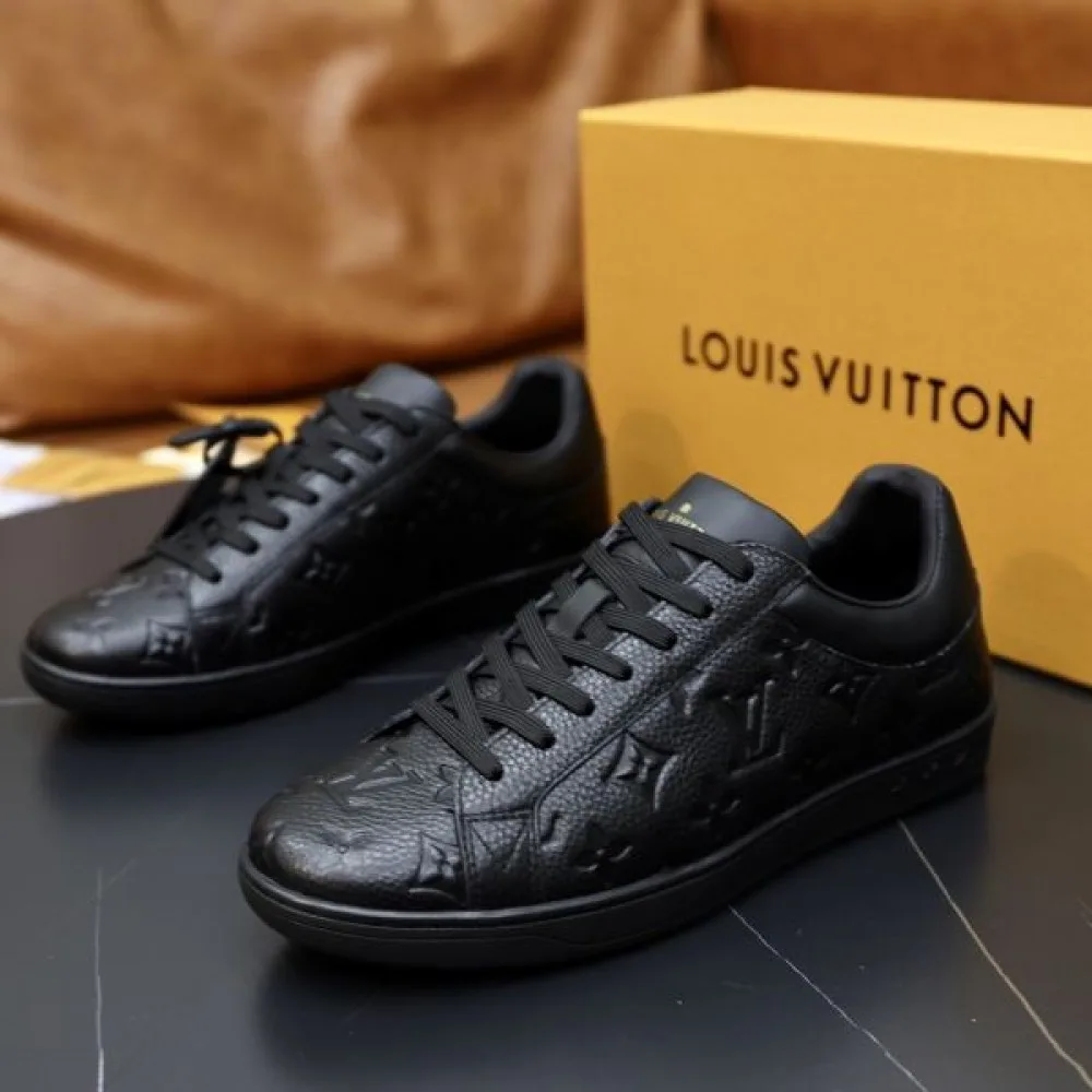 LOUIS VUITTON ルイヴィトン 好印象120% 2026 メンズ用 カジュアルシューズ 商品画像 9