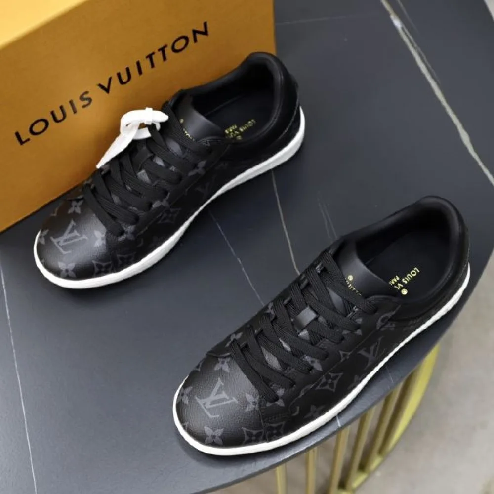 LOUIS VUITTON ルイヴィトン 激レア商品 2026 メンズ用 カジュアルシューズ 商品画像 4