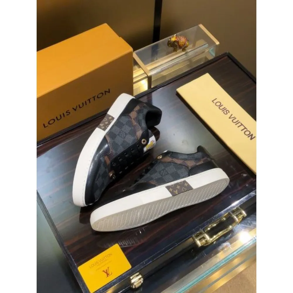 LOUIS VUITTON ルイヴィトン 夏オススメ新作 2026 メンズ用 カジュアルシューズ 商品画像 7