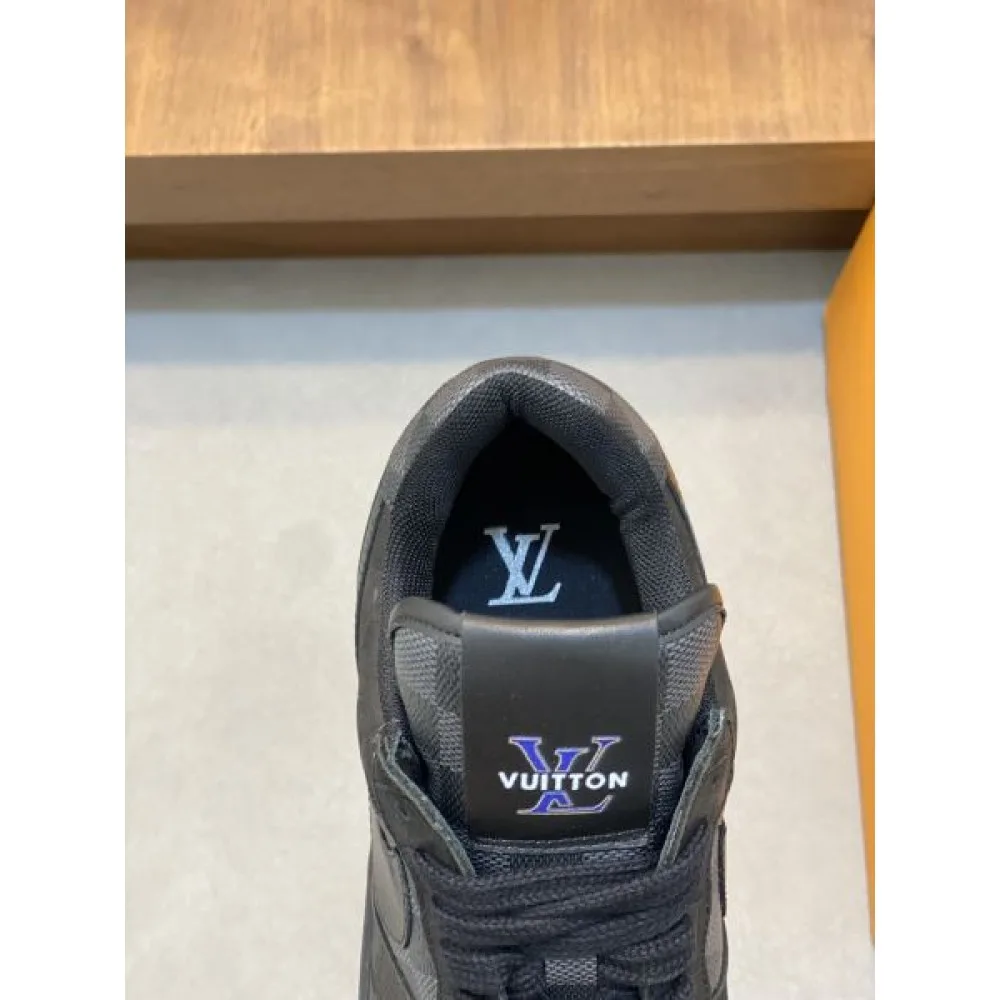 2024FW メンズ用 カジュアルシューズ LOUIS VUITTON ルイヴィトン 限定デザイン 商品画像 7