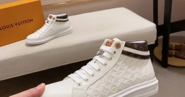 2024FW メンズ用 カジュアルシューズ LOUIS VUITTON ルイヴィトン 着心地が魅力 商品画像 11
