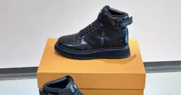 2024FW メンズ用 カジュアルシューズ LOUIS VUITTON ルイヴィトン 視線を集めて 商品画像 11