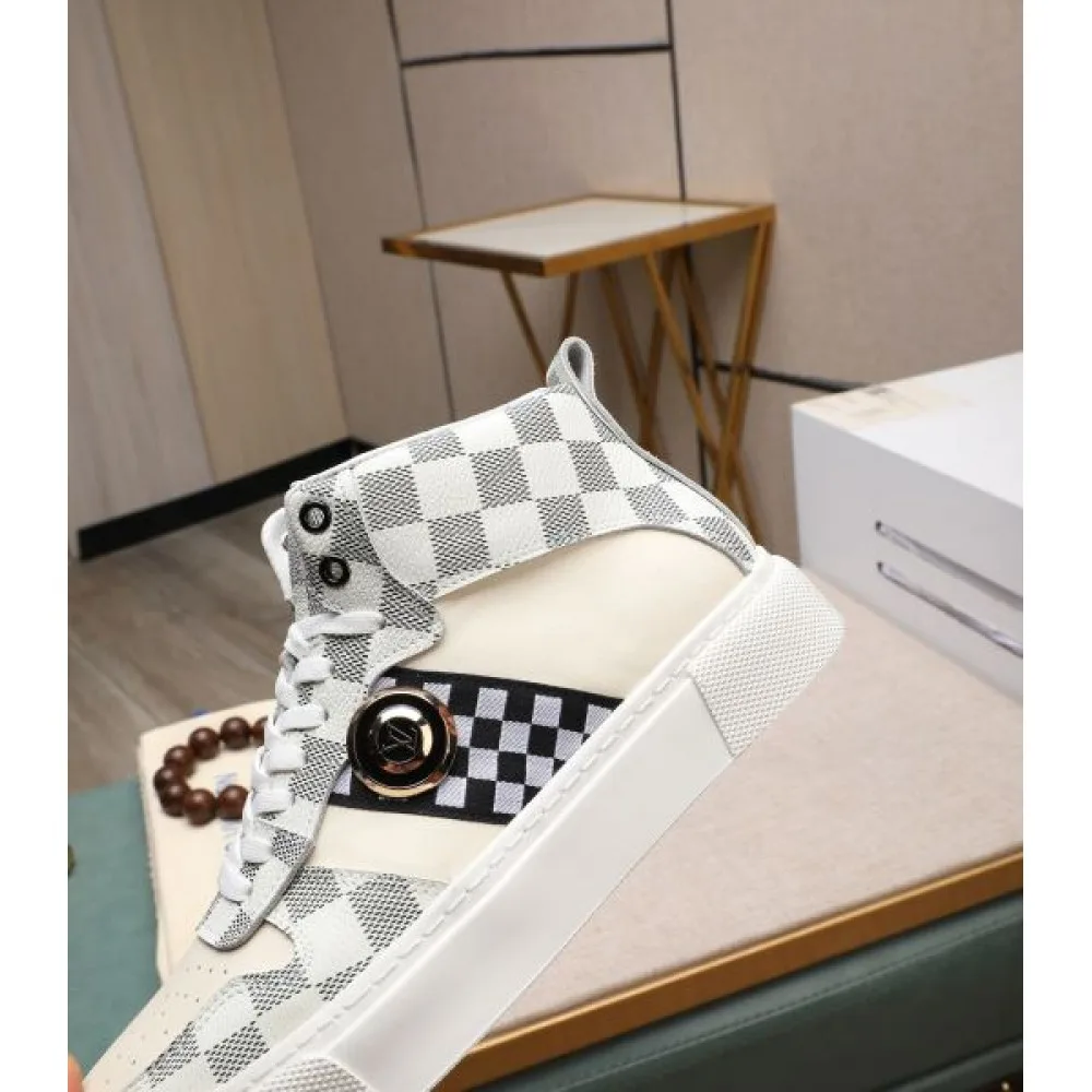 2024FW メンズ用 カジュアルシューズ LOUIS VUITTON ルイヴィトン ロゴが美しい 商品画像 6