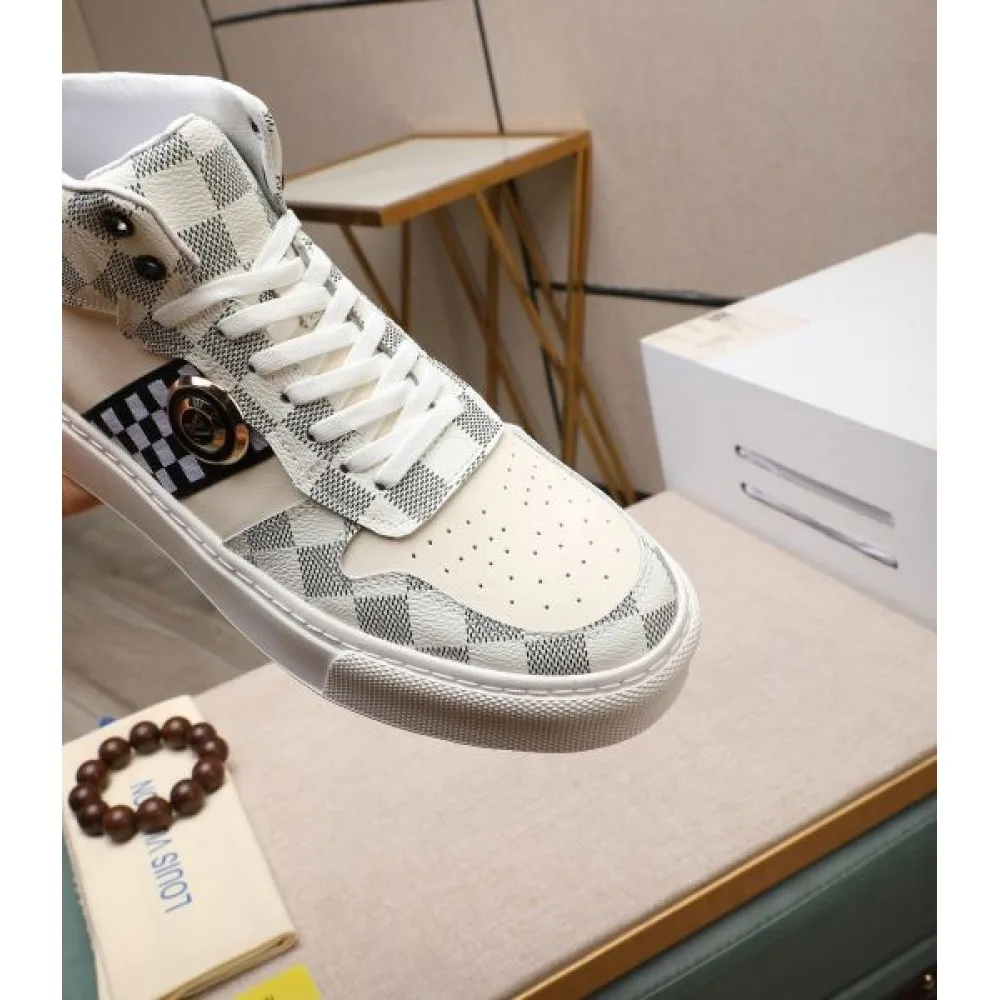 2024FW メンズ用 カジュアルシューズ LOUIS VUITTON ルイヴィトン ロゴが美しい 商品画像 7